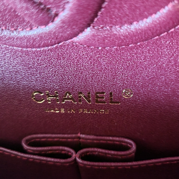 Chanel medium classic flap - Picture 8 of 12